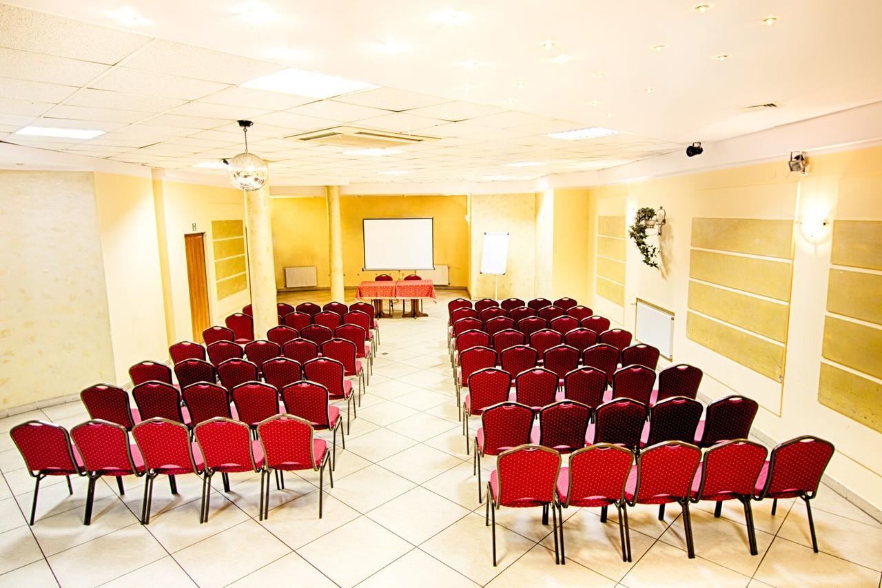 Hotel Calisia Kalisz  Luaran gambar